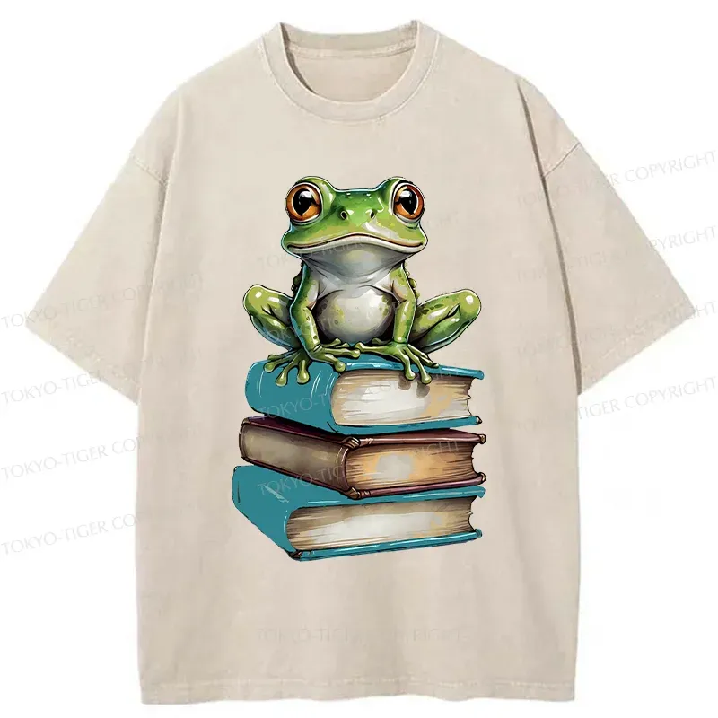 Tokyo-Tiger Frog On The Bookshelf Washed T-Shirt