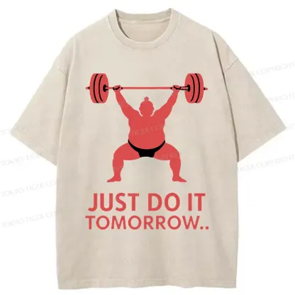 Tokyo-Tiger Sumo Wrestler Lifting Weights Washed T-Shirt