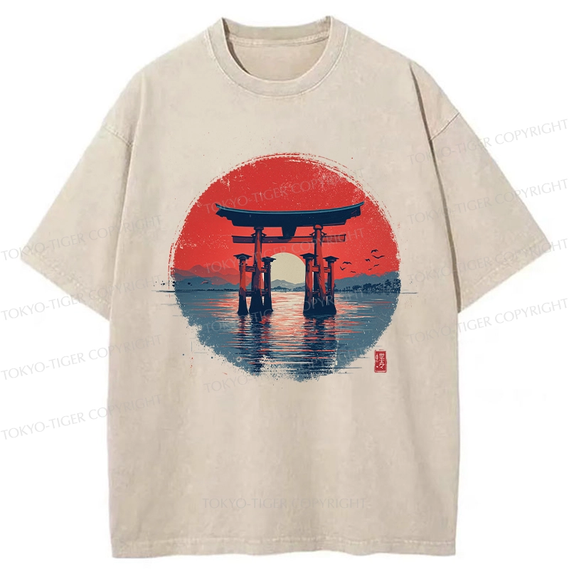 Tokyo-Tiger Retro Japanese Torii Gate Washed T-Shirt