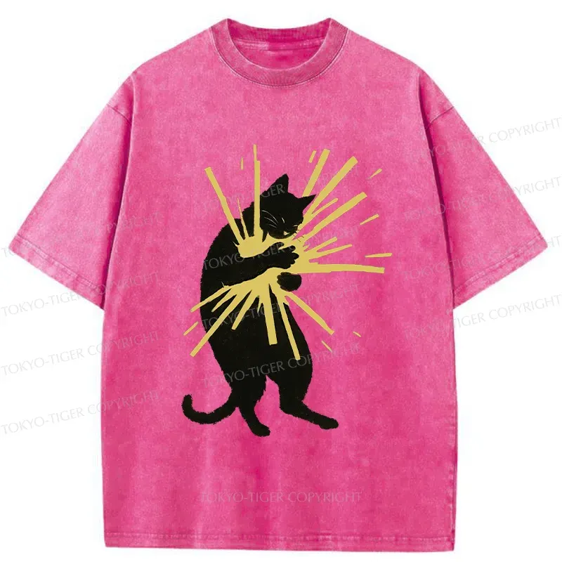 Tokyo-Tiger Cat Holding Light Washed T-Shirt