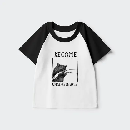 Tokyo-Tiger Cat Biting Arm Kids Raglan T-shirt