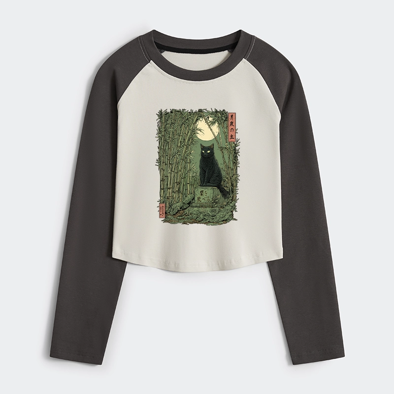 Tokyo-Tiger Black Cat In The Bamboo Forest Women's Crop Raglan T-Shirt