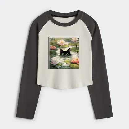 Tokyo-Tiger Black Cat and Lotus Flower Women's Crop Raglan T-Shirt