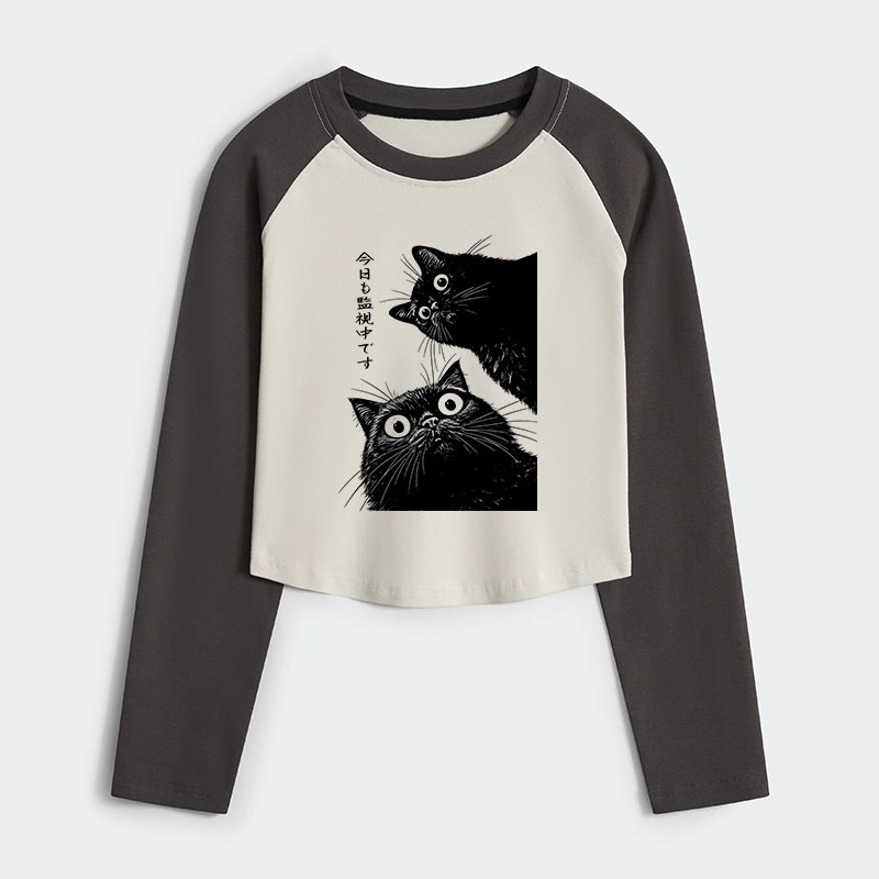 Tokyo-Tiger The Cat Is Watching Today Women's Crop Raglan T-Shirt