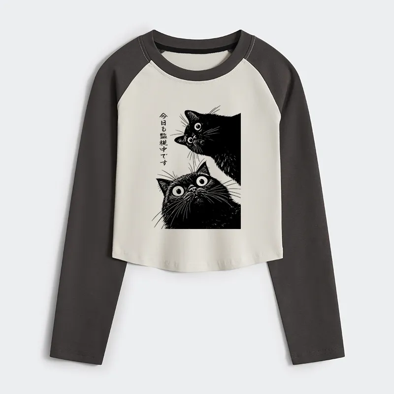 Tokyo-Tiger The Cat Is Watching Today Women's Crop Raglan T-Shirt