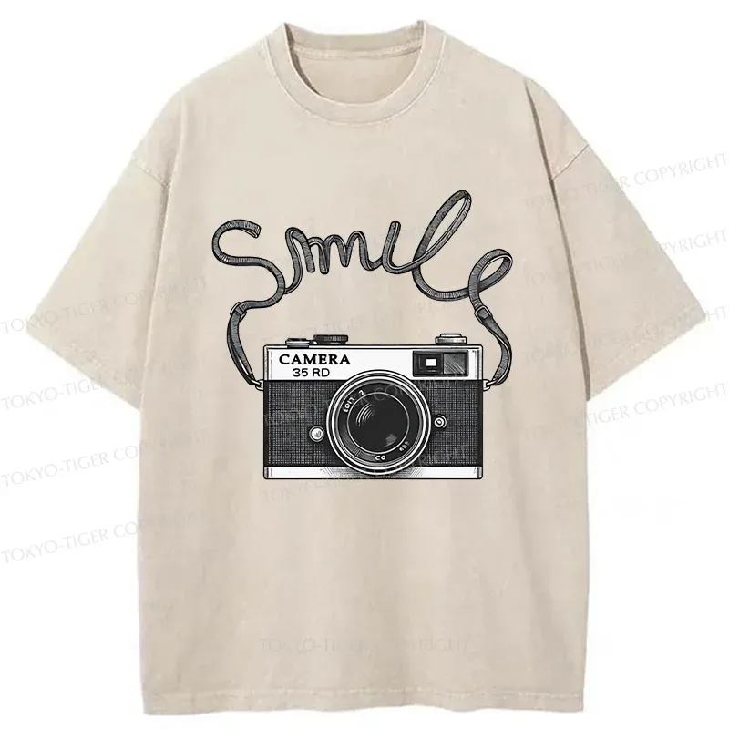 Tokyo-Tiger Smile Camera Washed T-Shirt