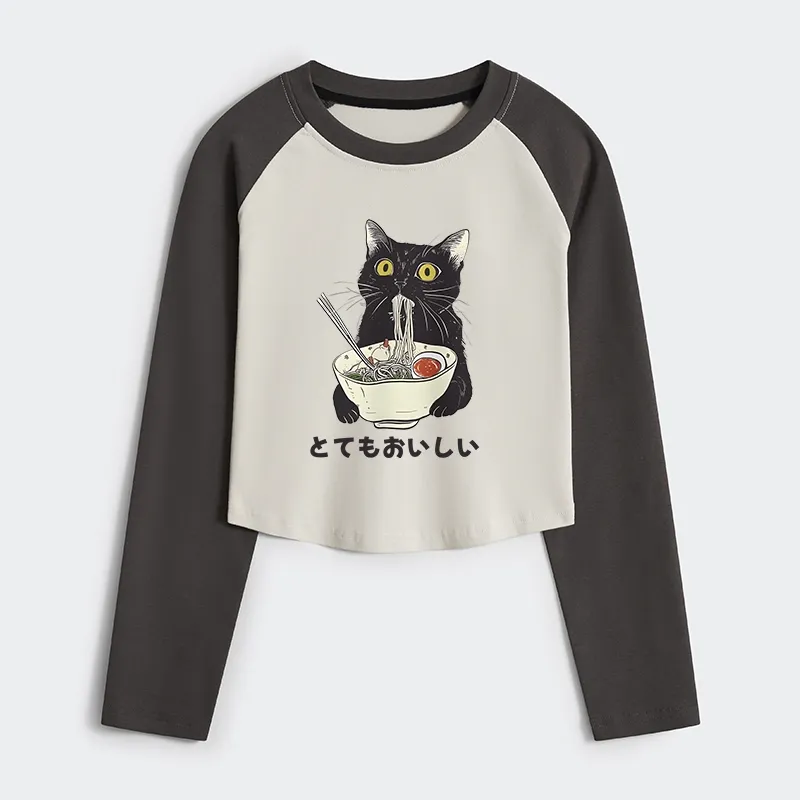 Tokyo-Tiger Cats Eat Ramen Women's Crop Raglan T-Shirt