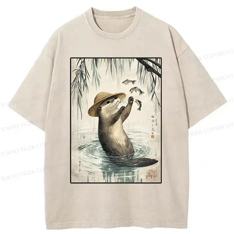 Tokyo-Tiger Otter Catching Fish Washed T-Shirt