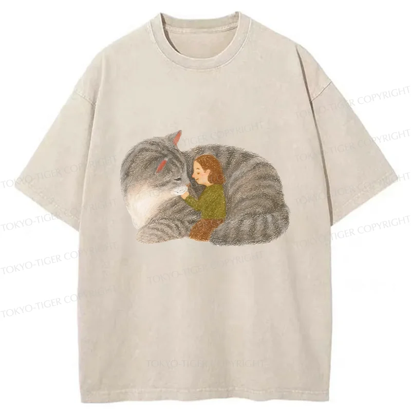 Tokyo-Tiger Girl Hugging Cat Washed T-Shirt