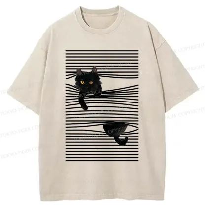 Tokyo-Tiger Cat Scratching Curtain Washed T-Shirt