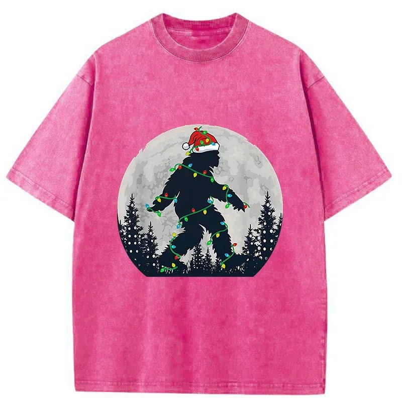 Tokyo-Tiger Bigfoot At Christmas Washed T-Shirt
