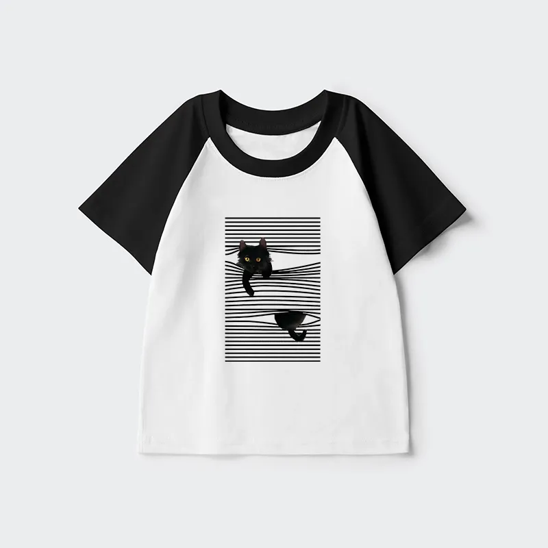 Tokyo-Tiger Cat Scratching Curtain Kids Raglan T-shirt