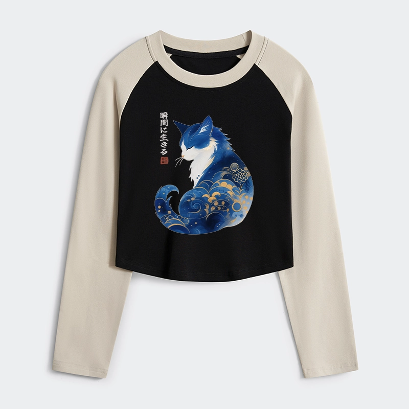 Tokyo-Tiger Retro Zen Cat: Living the Present Women's Crop Raglan T-Shirt