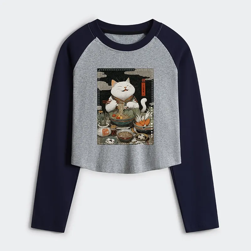 Tokyo-Tiger The Ramen-Loving Cat Women's Crop Raglan T-Shirt