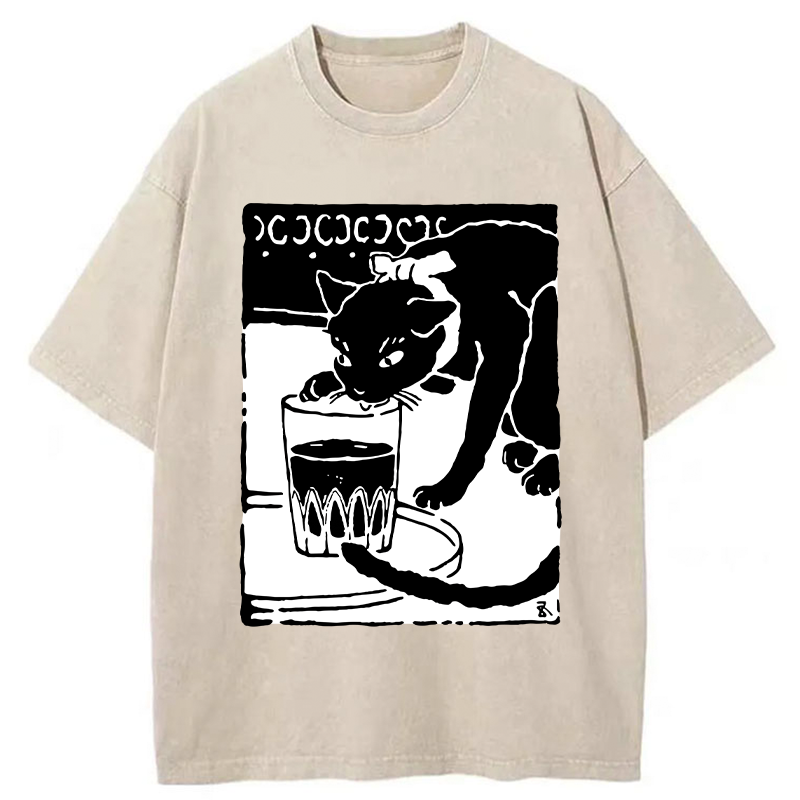 Tokyo-Tiger Black Cat Drinking Water Washed T-Shirt