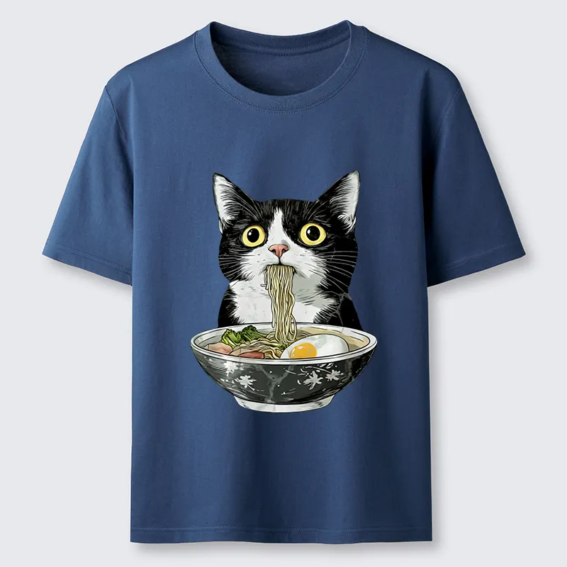 Tokyo-Tiger Cute Cat Eating Japan Ramen Classic T-Shirt