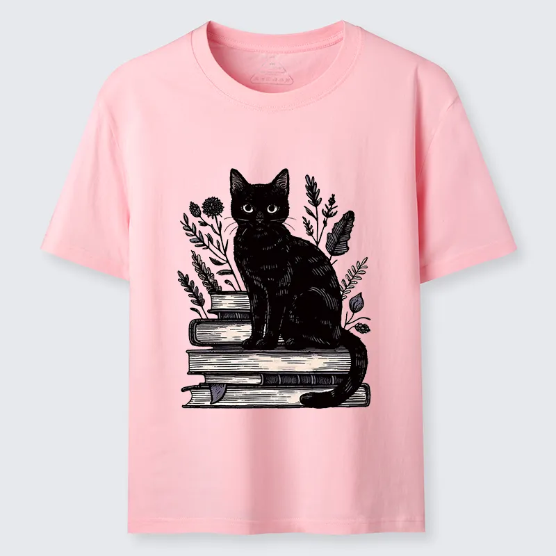 Tokyo-Tiger Books And Cats Classic T-Shirt
