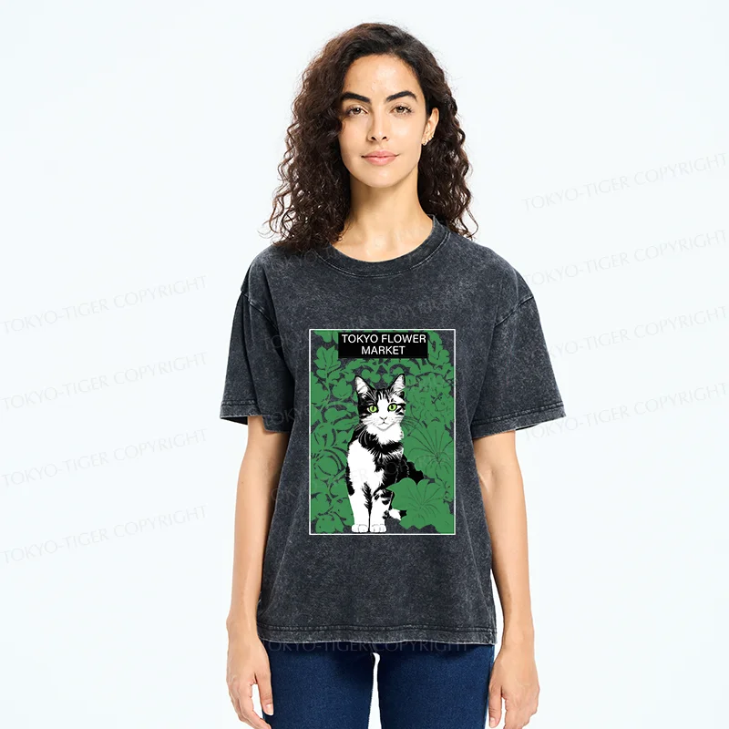 Tokyo-Tiger Cat In The Grass Washed T-Shirt