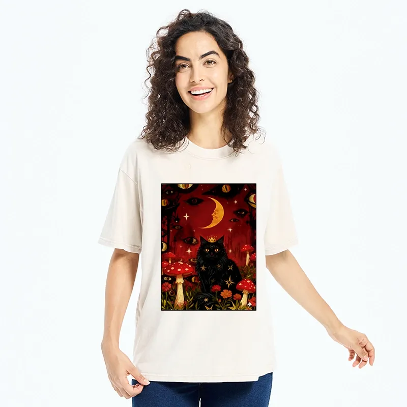 Tokyo-Tiger Mystic Cat Amid Red Spotted Mushrooms Washed T-Shirt