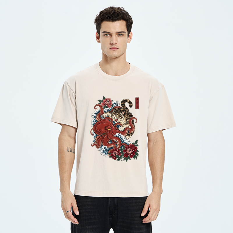 Tokyo-Tiger Ukiyo Style Cat Fighting Octopus Washed T-Shirt