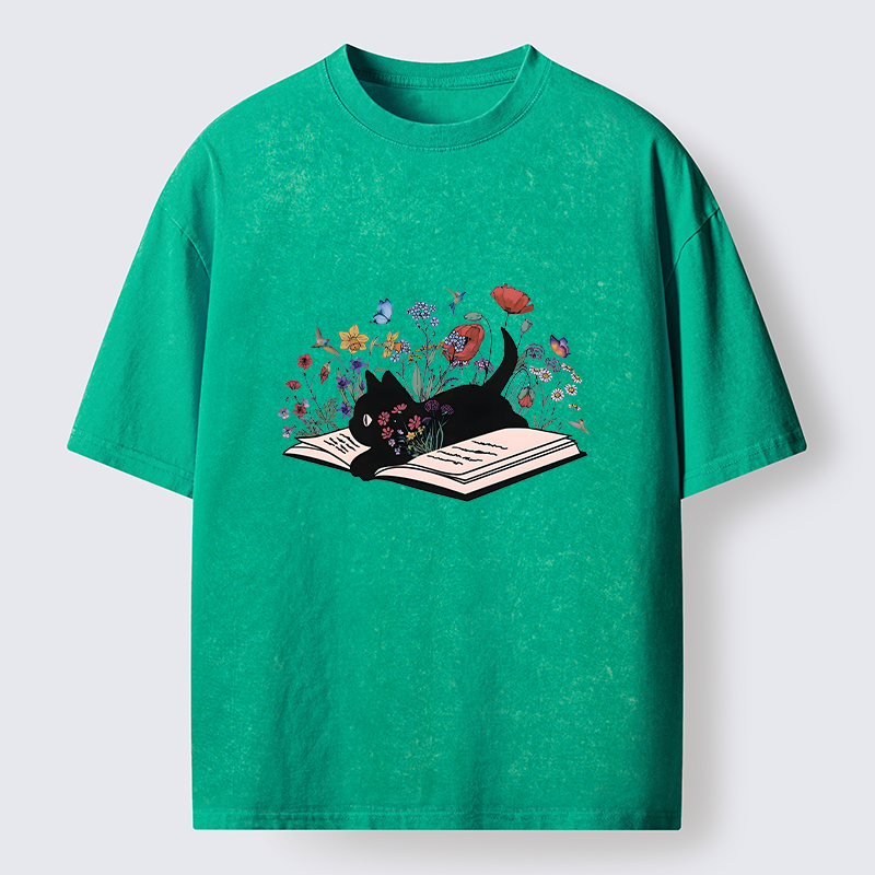 Tokyo-Tiger Black Cat Reading Washed T-Shirt