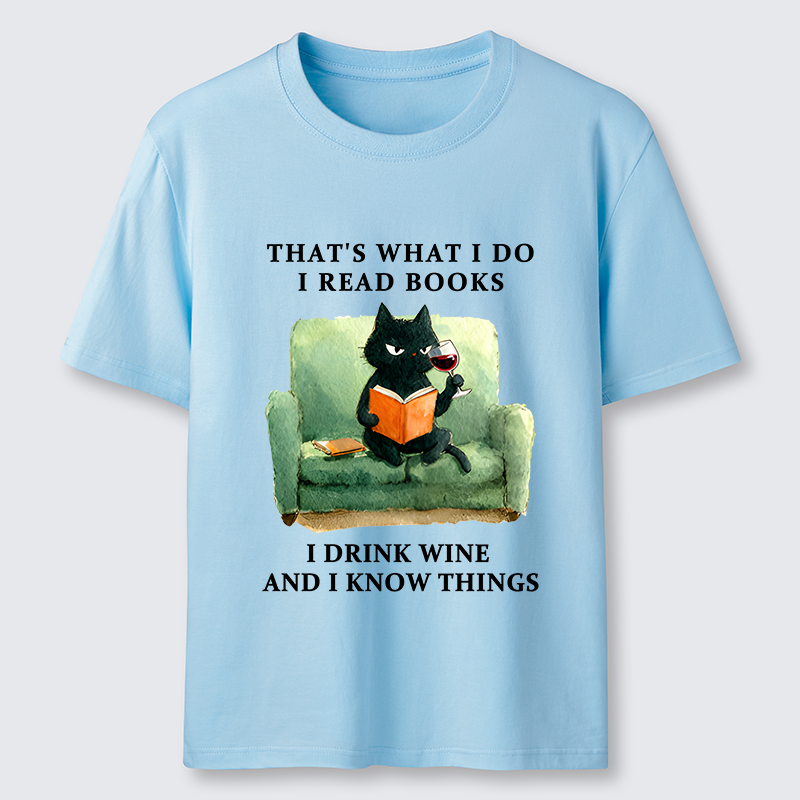 Tokyo-Tiger Cat That Reads And Drinks Classic T-Shirt