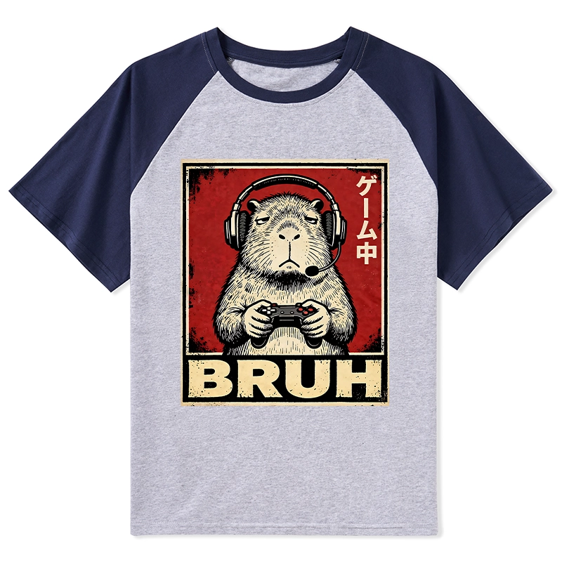 Tokyo-Tiger Funny Capybara Playing Games Raglan T-shirt