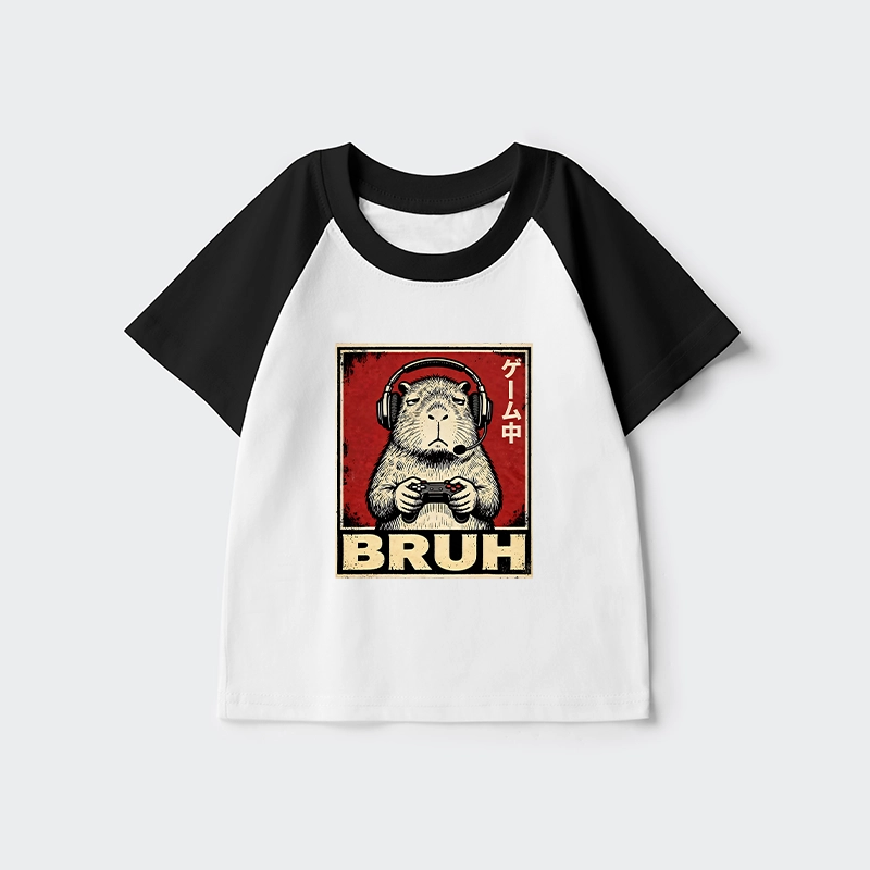 Tokyo-Tiger Funny Capybara Playing Games Kids Raglan T-shirt