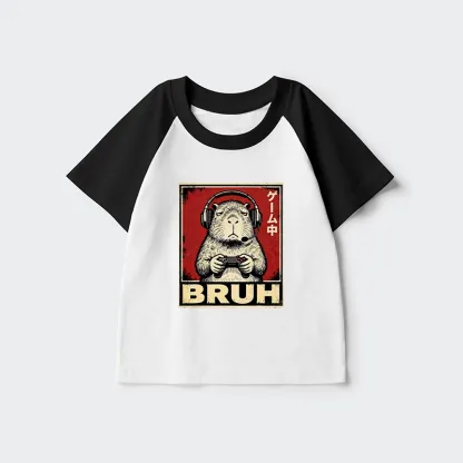 Tokyo-Tiger Funny Capybara Playing Games Kids Raglan T-shirt