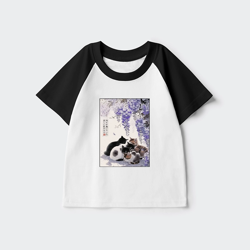 Tokyo-Tiger Cats plotting under the wisteria Kids Raglan T-shirt
