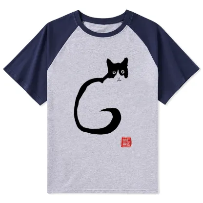 Tokyo-Tiger Calm Cat In Simple Lines Raglan T-shirt