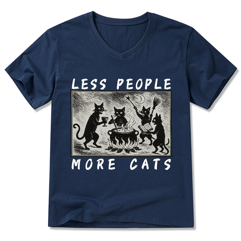 Tokyo-Tiger Cat Sacrifice Ceremony V-Neck Classic T-Shirt