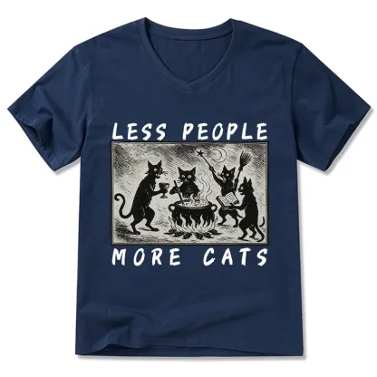 Tokyo-Tiger Cat Sacrifice Ceremony V-Neck Classic T-Shirt