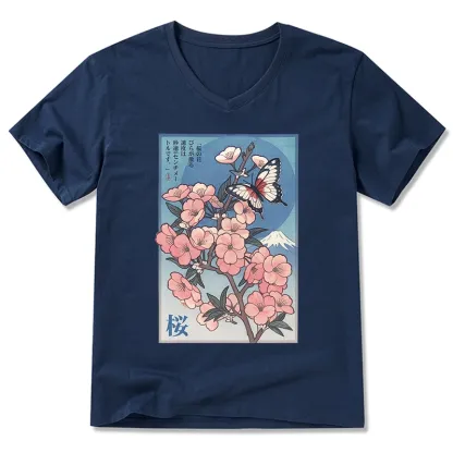 Tokyo-Tiger Ukiyoe Japanese Cherry blossoms Poster V-Neck Classic T-Shirt