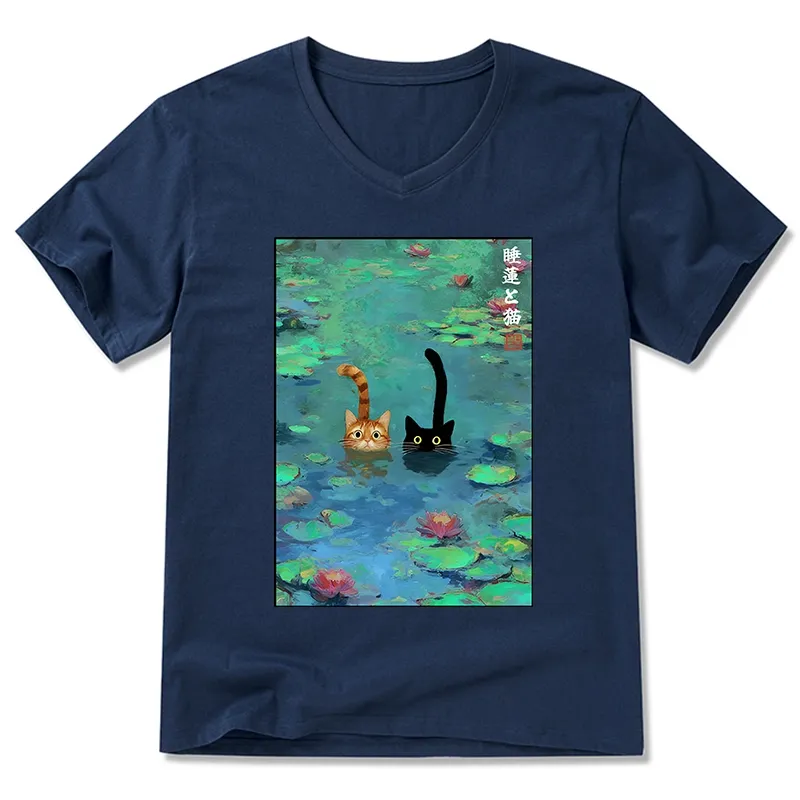 Tokyo-Tiger Funny Cats Swimming In Lilies V-Neck Classic T-Shirt