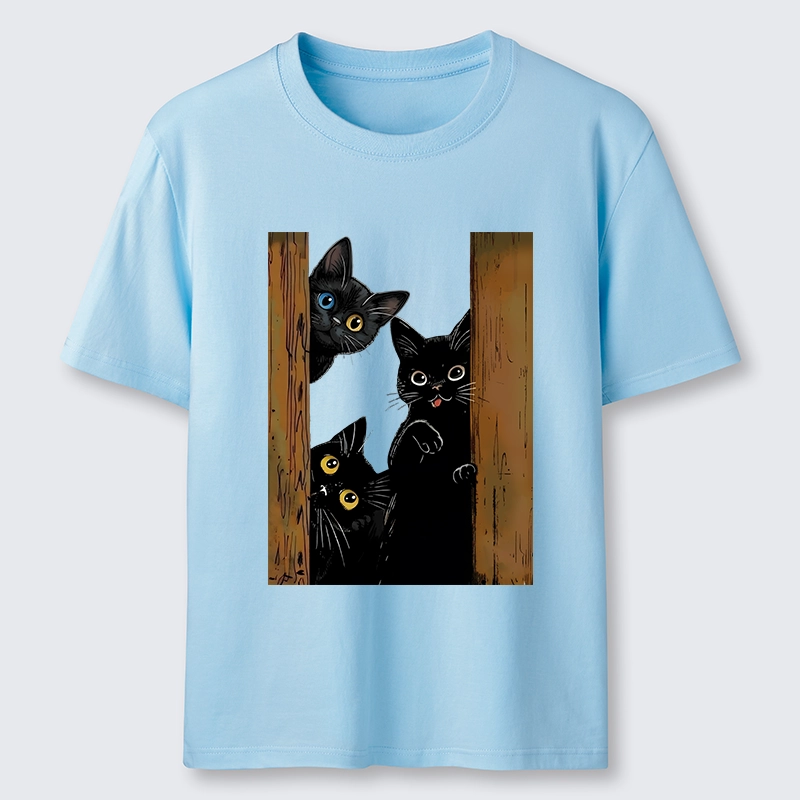 Tokyo-Tiger Funny Cats Spying On You Classic T-Shirt