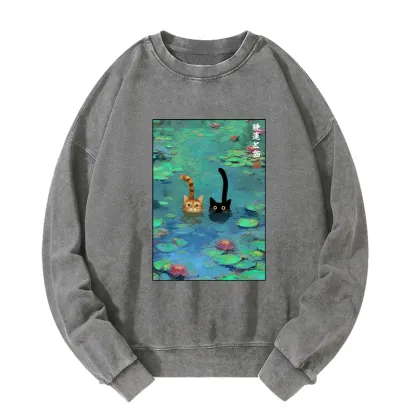 Tokyo-Tiger Funny Cats Swimming In Lilies Washed Sweatshirt