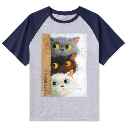 Tokyo-Tiger Three Cute Cats Watch You Raglan T-shirt