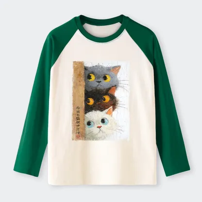 Tokyo-Tiger Three Cute Cats Watch You Raglan Long Sleeve T-shirt