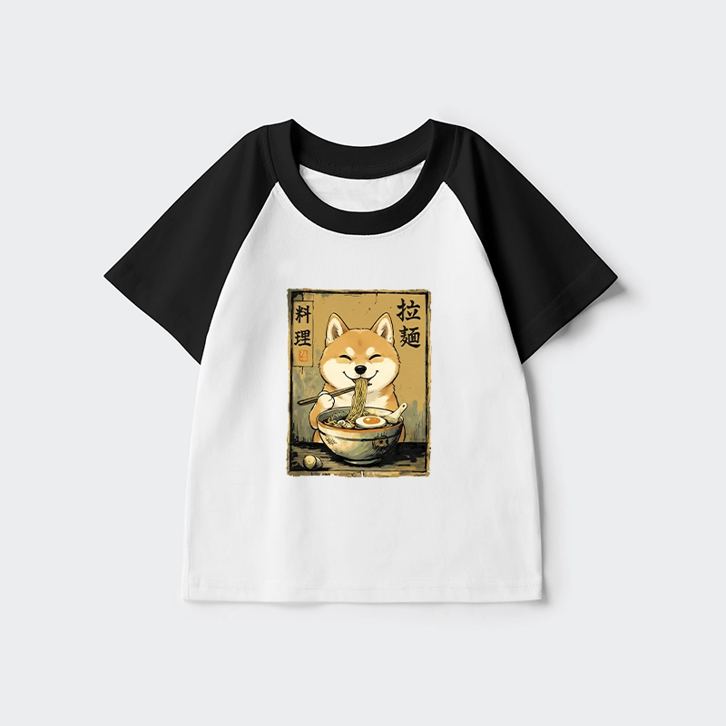 Tokyo-Tiger Happy Shiba Eating Ramen Kids Raglan T-shirt