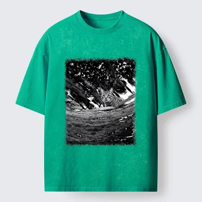 Tokyo-Tiger Vintage Style Tabby Cat Portrait Washed T-Shirt