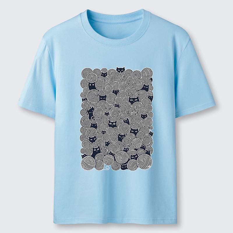 Tokyo-Tiger Tiny Black Cats Hide In Yarn Balls Classic T-Shirt