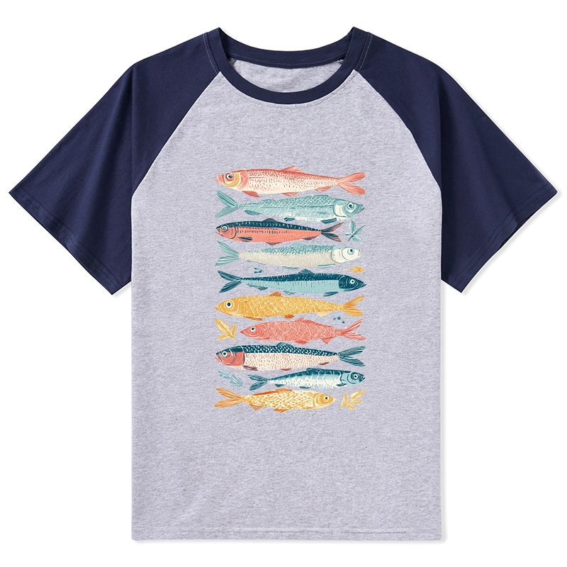 Tokyo-Tiger Beautiful Colorful Fish In The Sea Raglan T-shirt