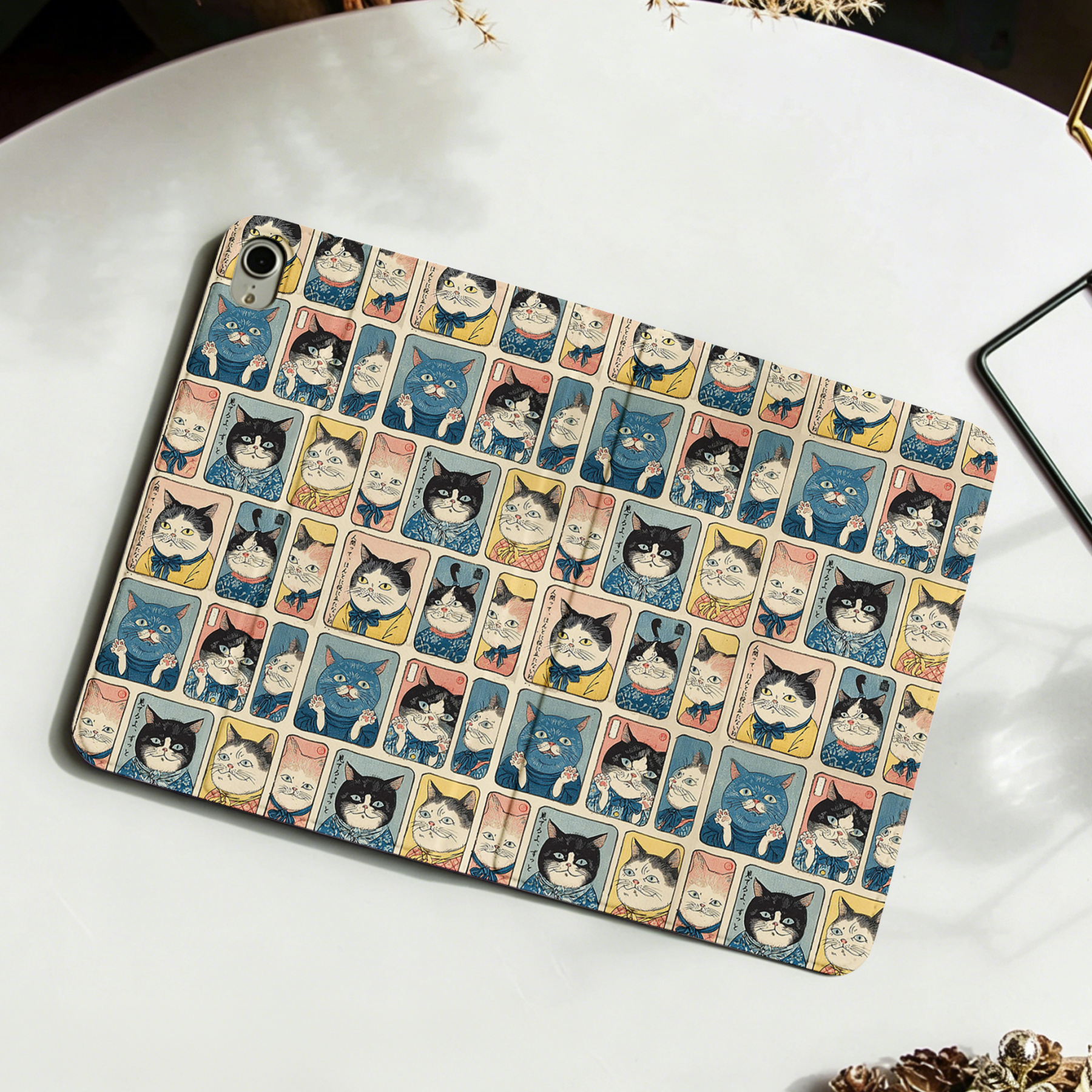 Tokyo-Tiger Many Cats Are Watching You Nobles Tablet Protective Case