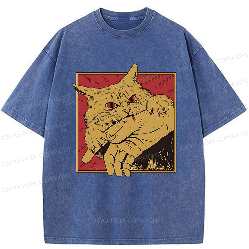 Tokyo-Tiger Retro Cat Biting Hand Washed T-Shirt