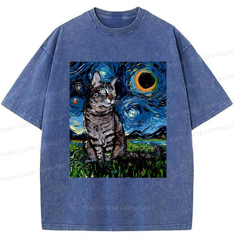 Tokyo-Tiger Cat On The Grass Washed T-Shirt