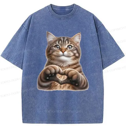 Tokyo-Tiger Cat Making Heart Gesture Washed T-Shirt