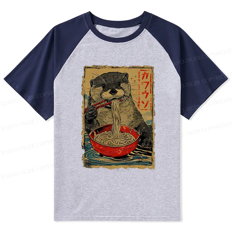 Tokyo-Tiger Otter Eating Ramen Japan Raglan T-shirt