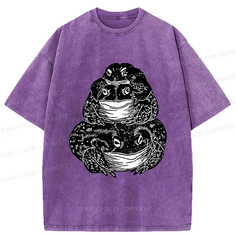 Tokyo-Tiger Stacked Together Frogs Washed T-Shirt