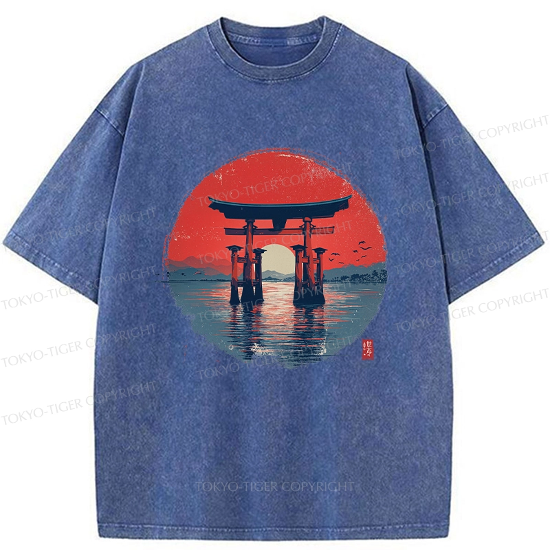 Tokyo-Tiger Retro Japanese Torii Gate Washed T-Shirt